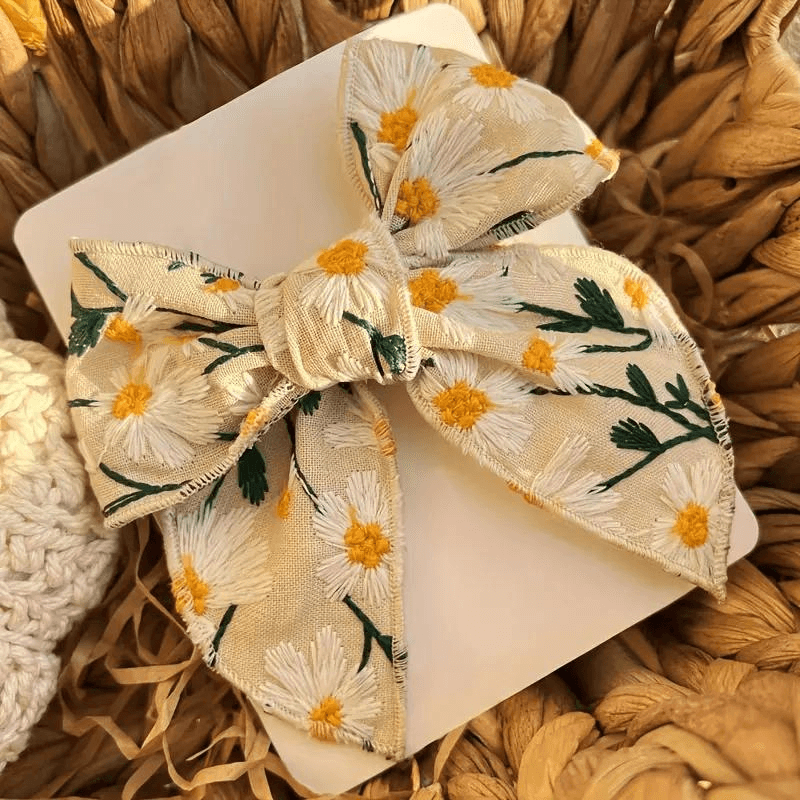 Embroidered Bow Clip