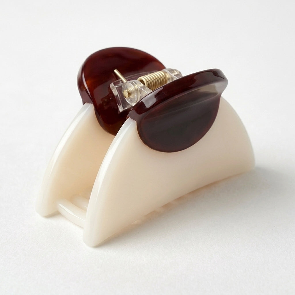 Gildie Two-Tone Deco Claw Clip
