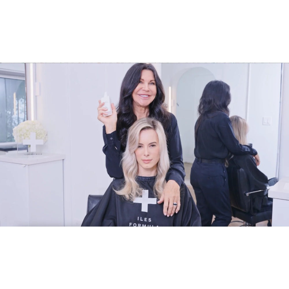 How to use Iles Formula Rinseless Root Refresh spray on roots and blow dry
