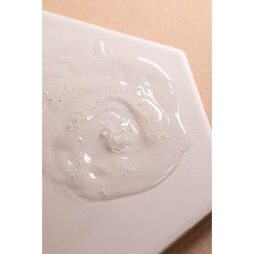 Oway Soothing Hair Bath gentle gel texture