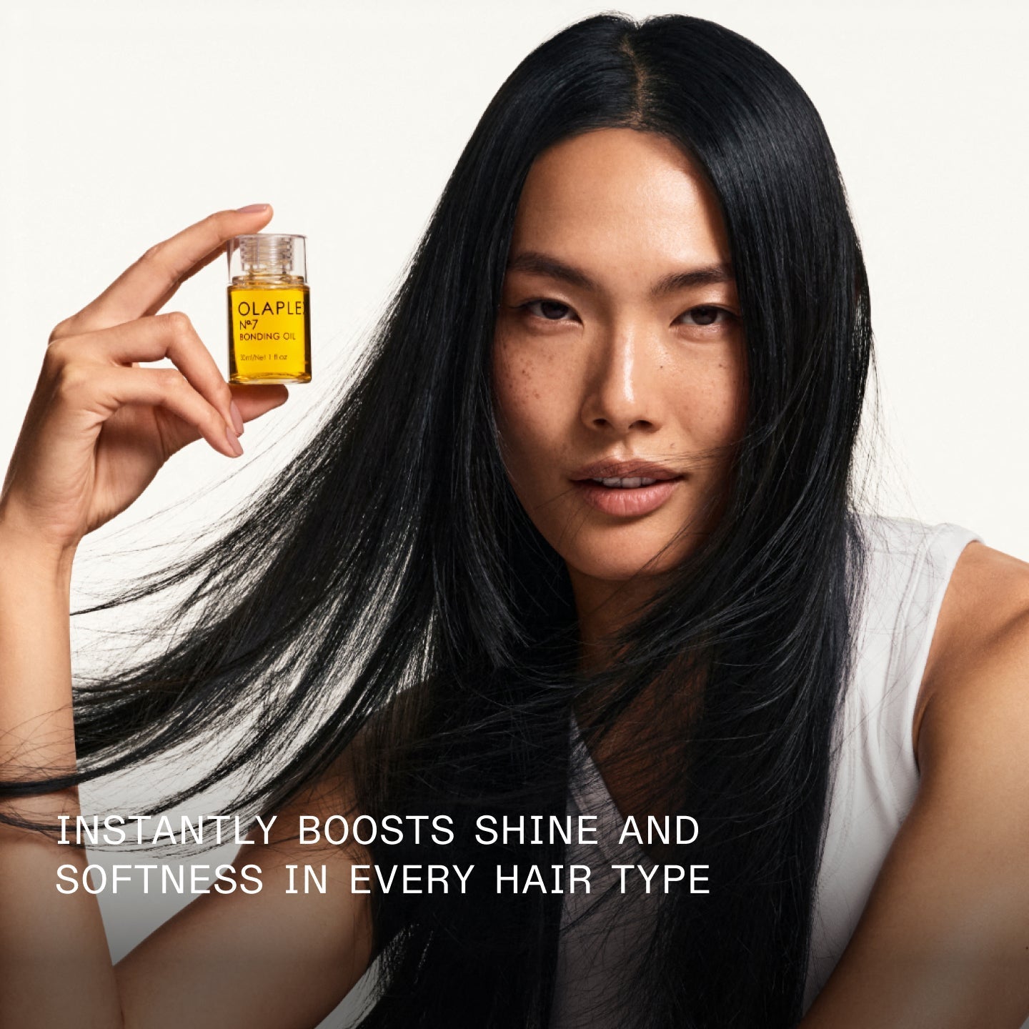 Olaplex No.7 Bonding Oil benefits shine and frizz control