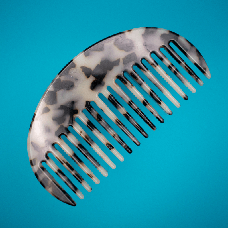 Gildie Curved Comb