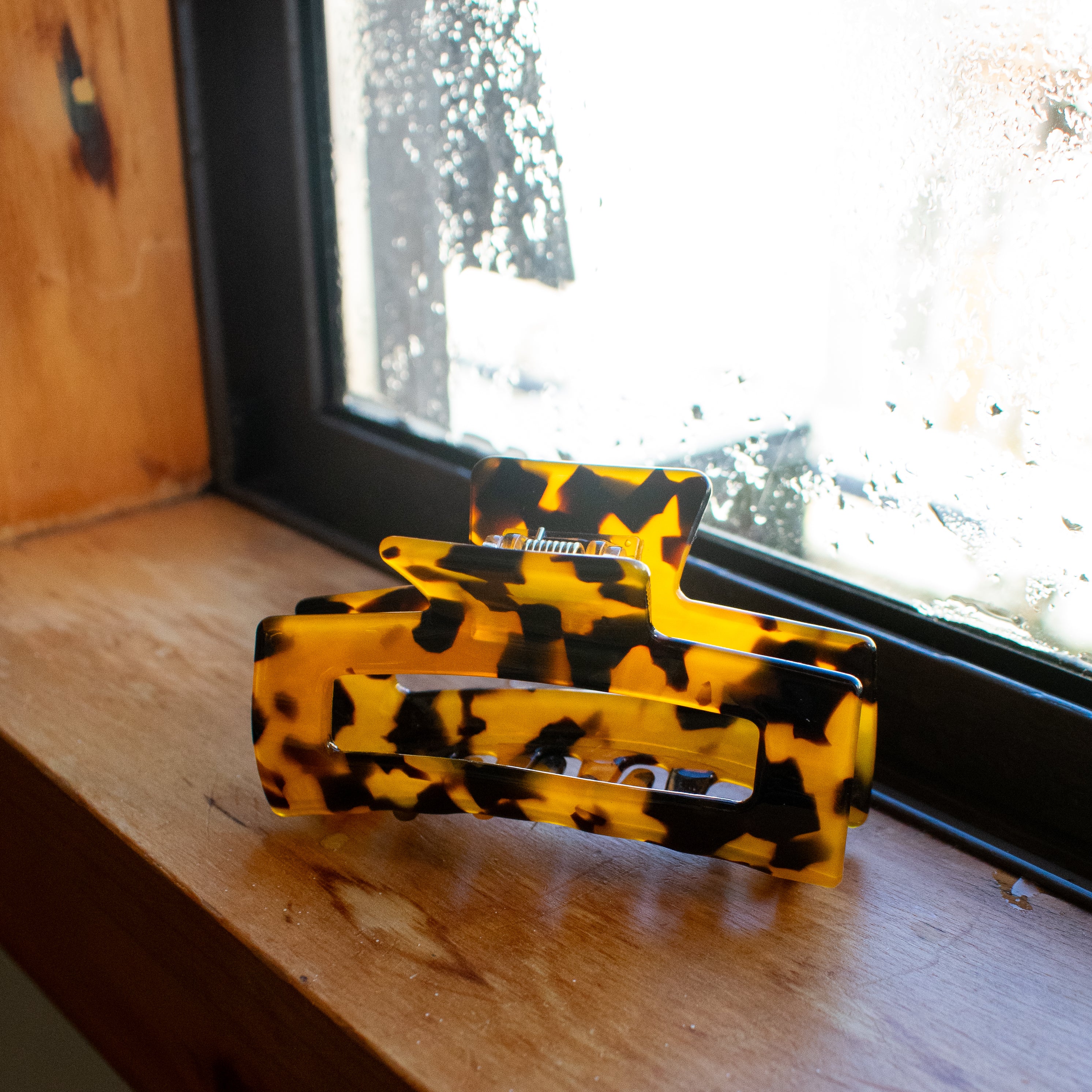 Gildie Rectangle Claw Clip