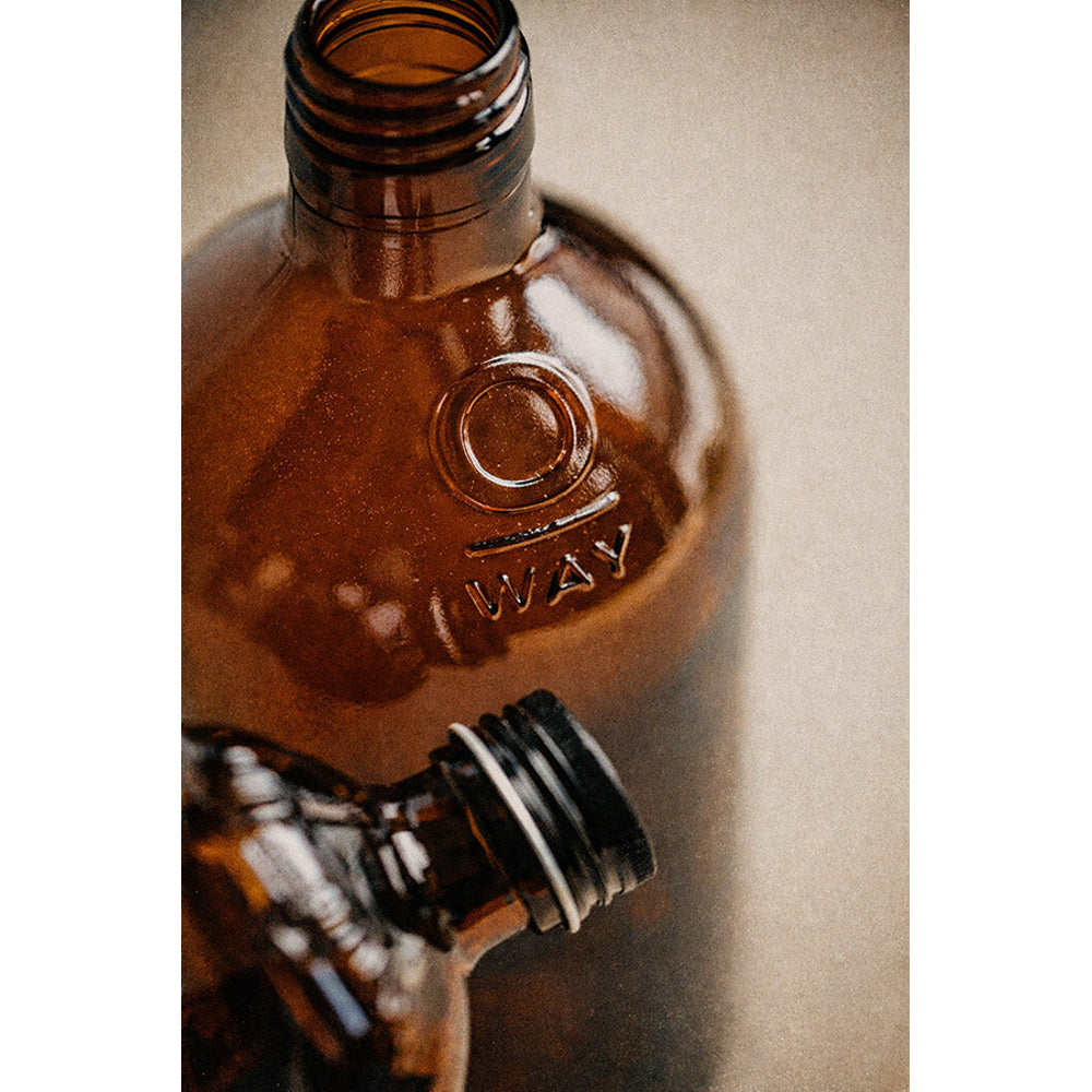 Oway plastic-free glass and aluminium packaging for Smooth'n Glow Hair Bath