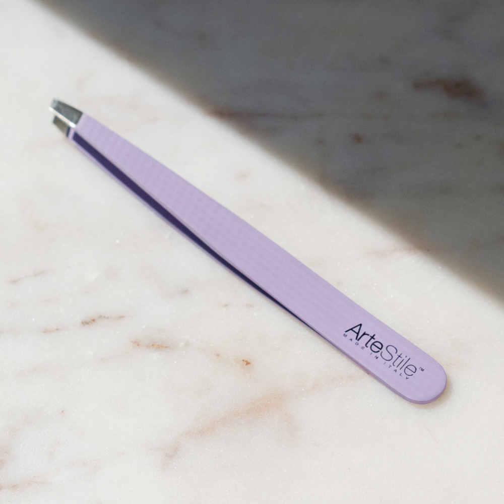 ArteStile Slant Tweezers hand filed tips shown close up for brow shaping
