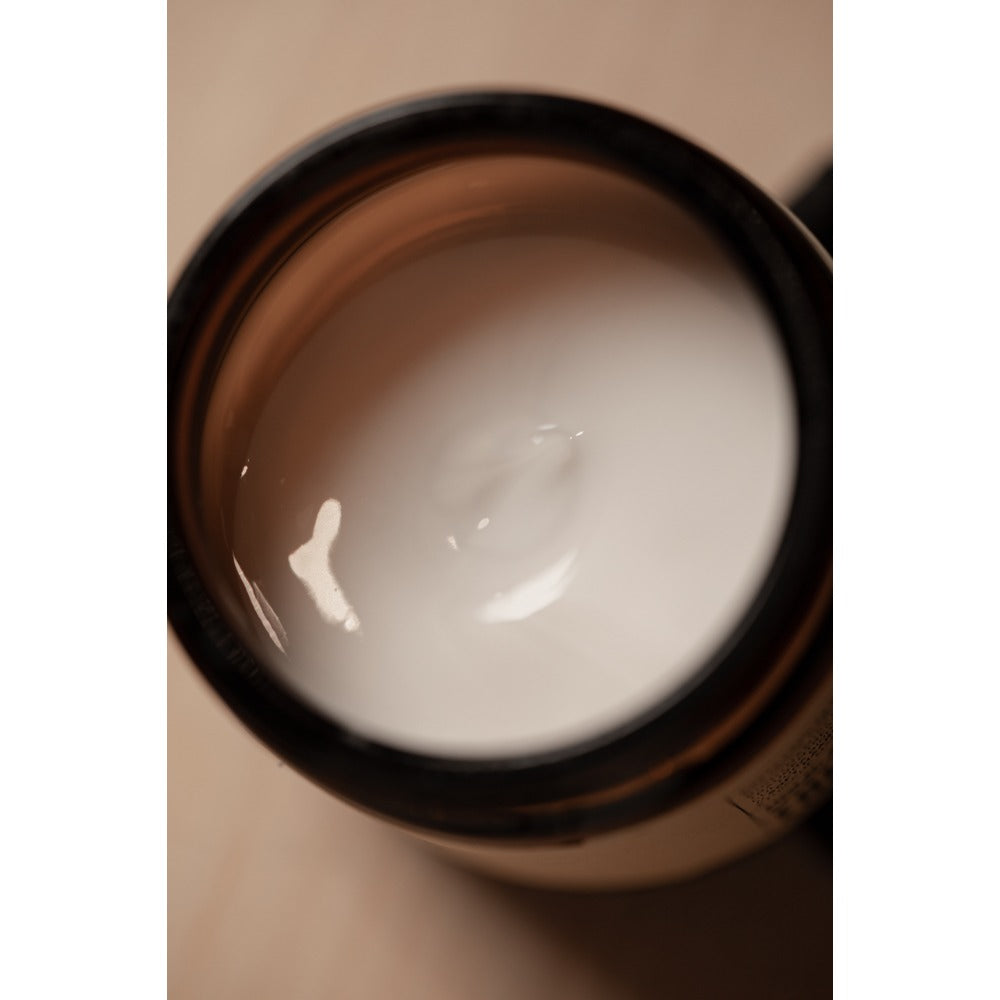 Oway Boho Pomade texture close up