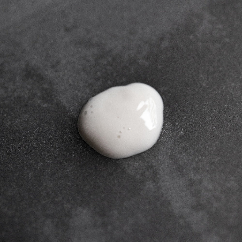 Oway Face and Beard Hydrating Cleanser mousse texture