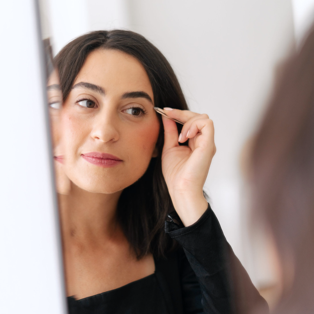 How to use ArteStile Point Tweezers to remove an ingrown hair without breaking the skin
