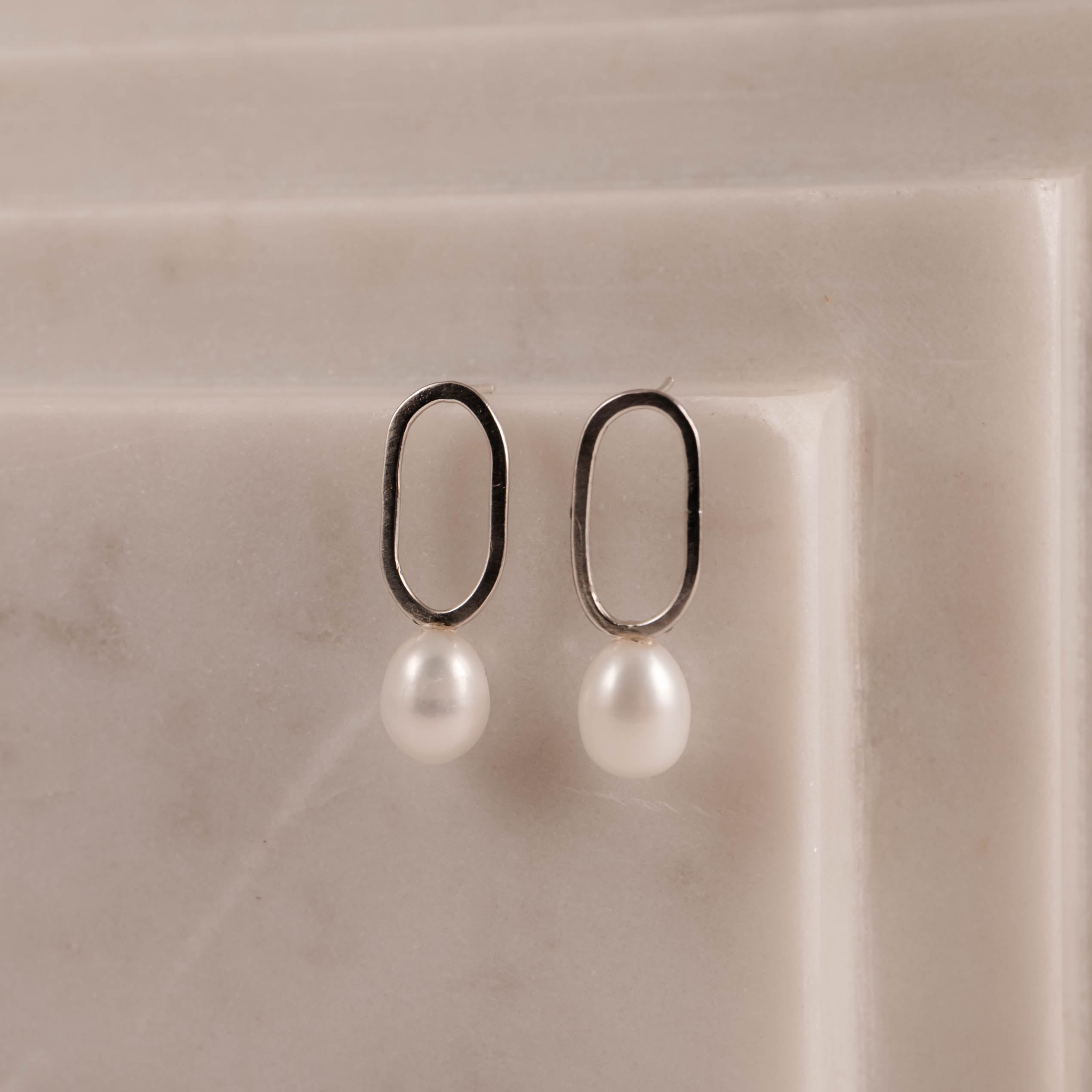 Oval Darling Stud Earrings - White Pearl